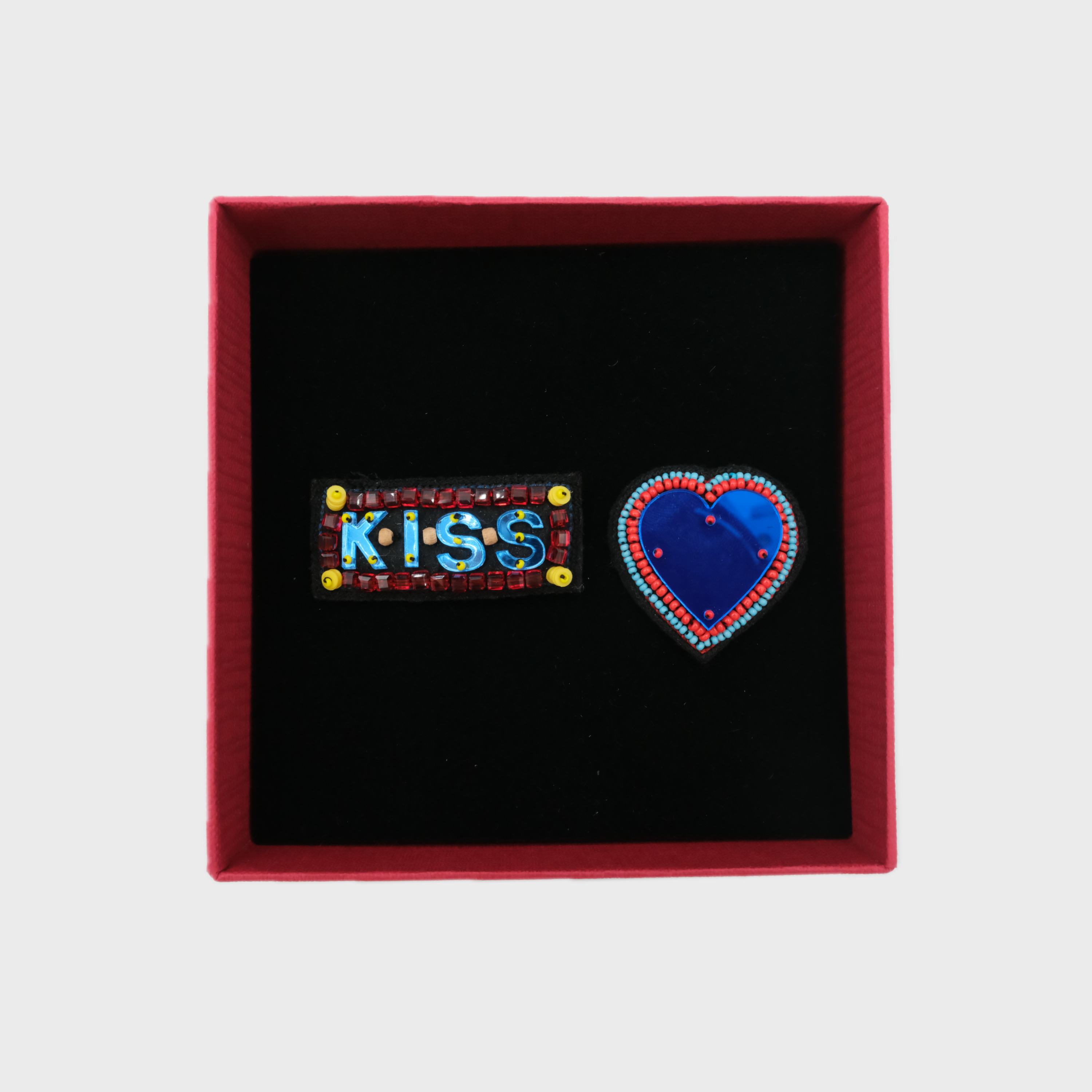 KISS and HEART Brooch