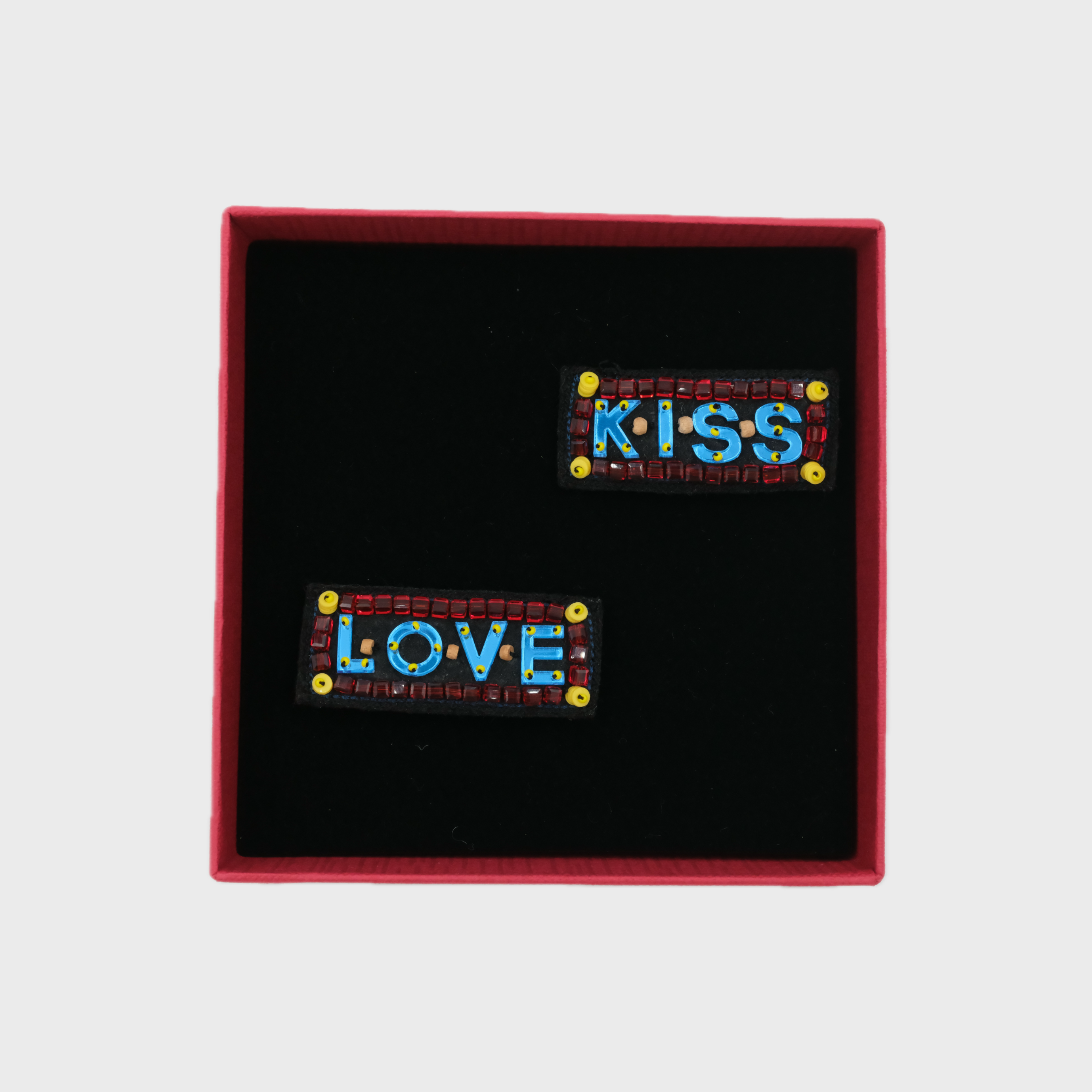 LOVE and KISS Brooches