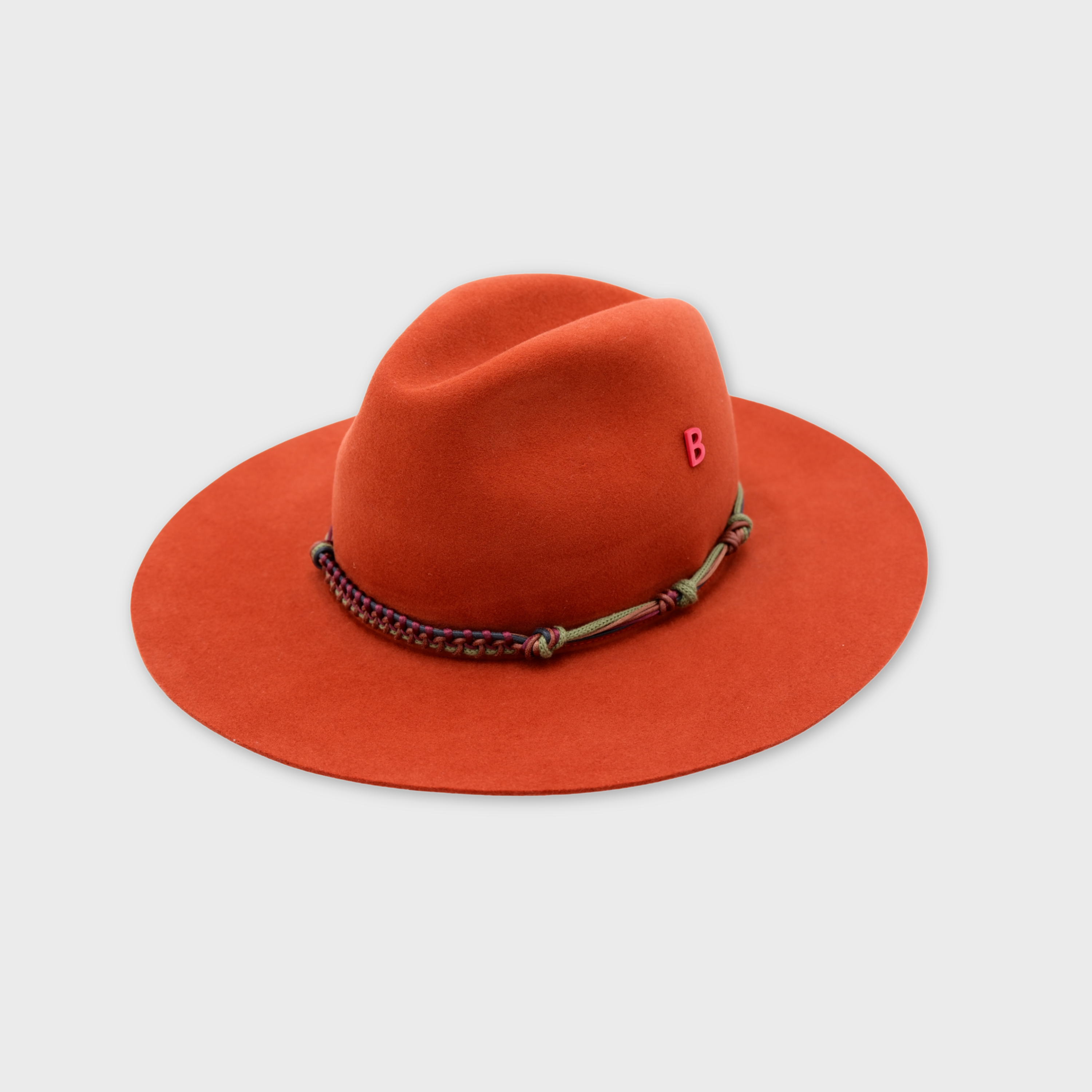 TUILERIE with Thin Macramé Hatband