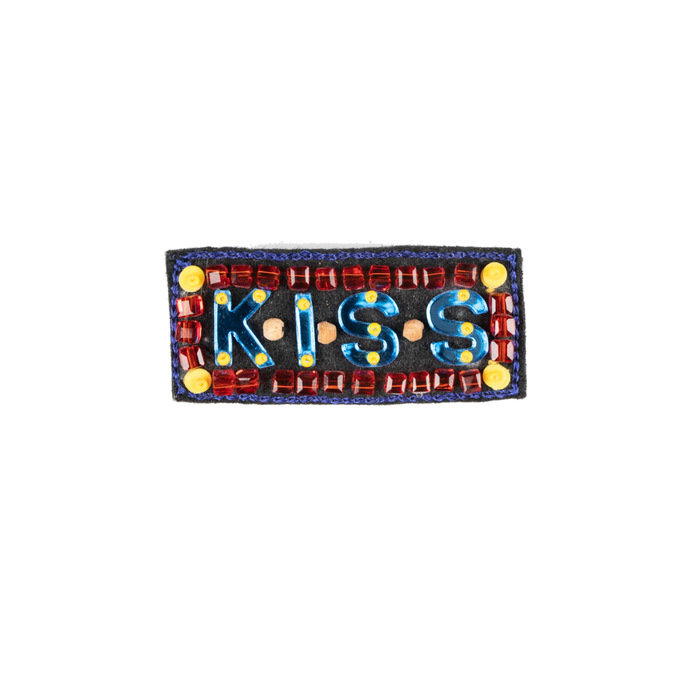 KISS BROOCH