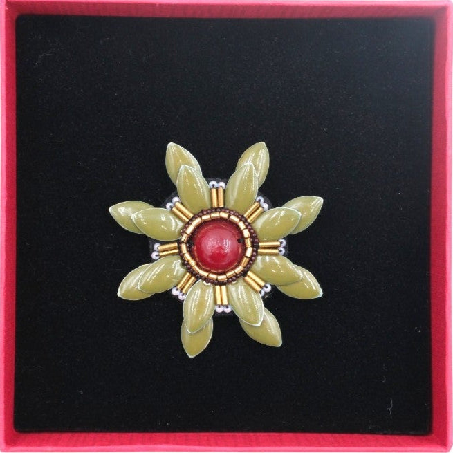 MANUKA FLOWER BROOCH