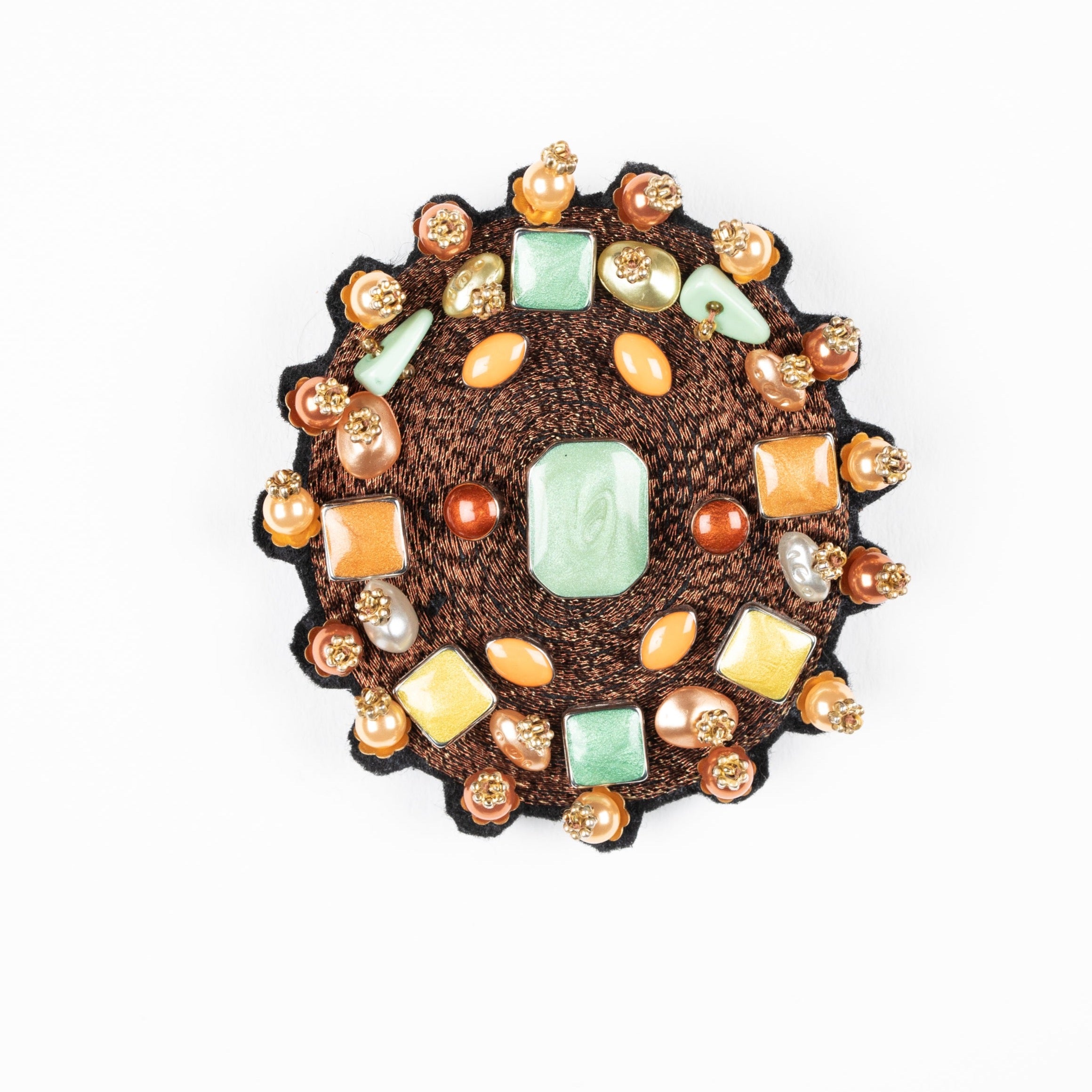 YOURTE Brooch with Stones